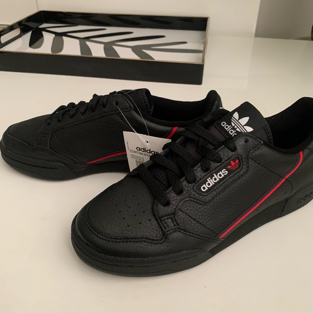 Adidas Men's Black and Red Sneakers